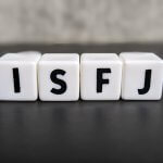 ISFJ（擁護者）ってどんな人？性格の特徴と向いてる仕事